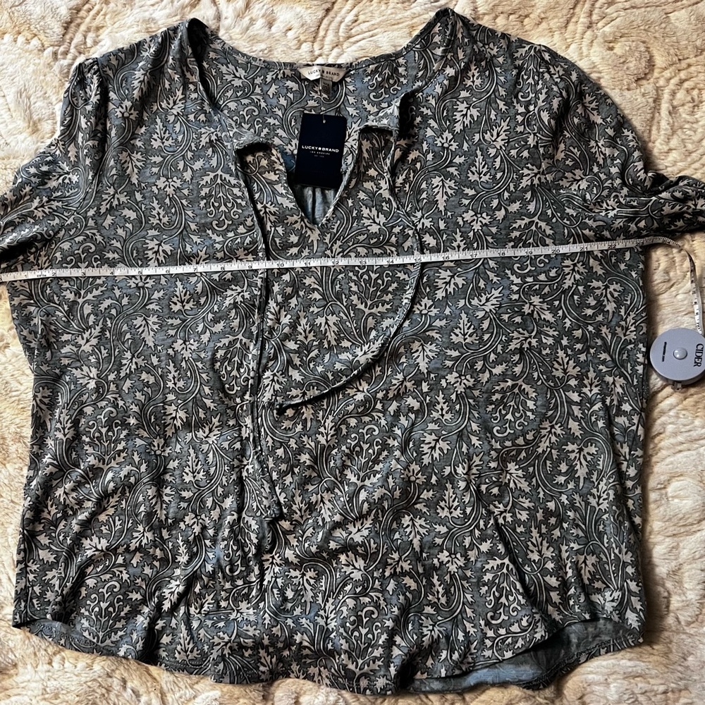 Lucky Brand Relaxed White and Blue Blouse with Tie Front